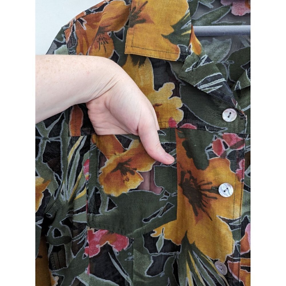 Chico's Tropical Botanical Casual Button Up Shirt Size L - Picture 5 of 8